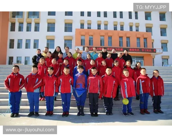 《从绿茵场到书页:揭开足球书籍背后的故事与文化》 《从绿茵场到书页:揭开足球书籍背后的故事与文化》